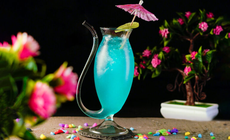 How to make the Blue Hawai Cocktail drink
